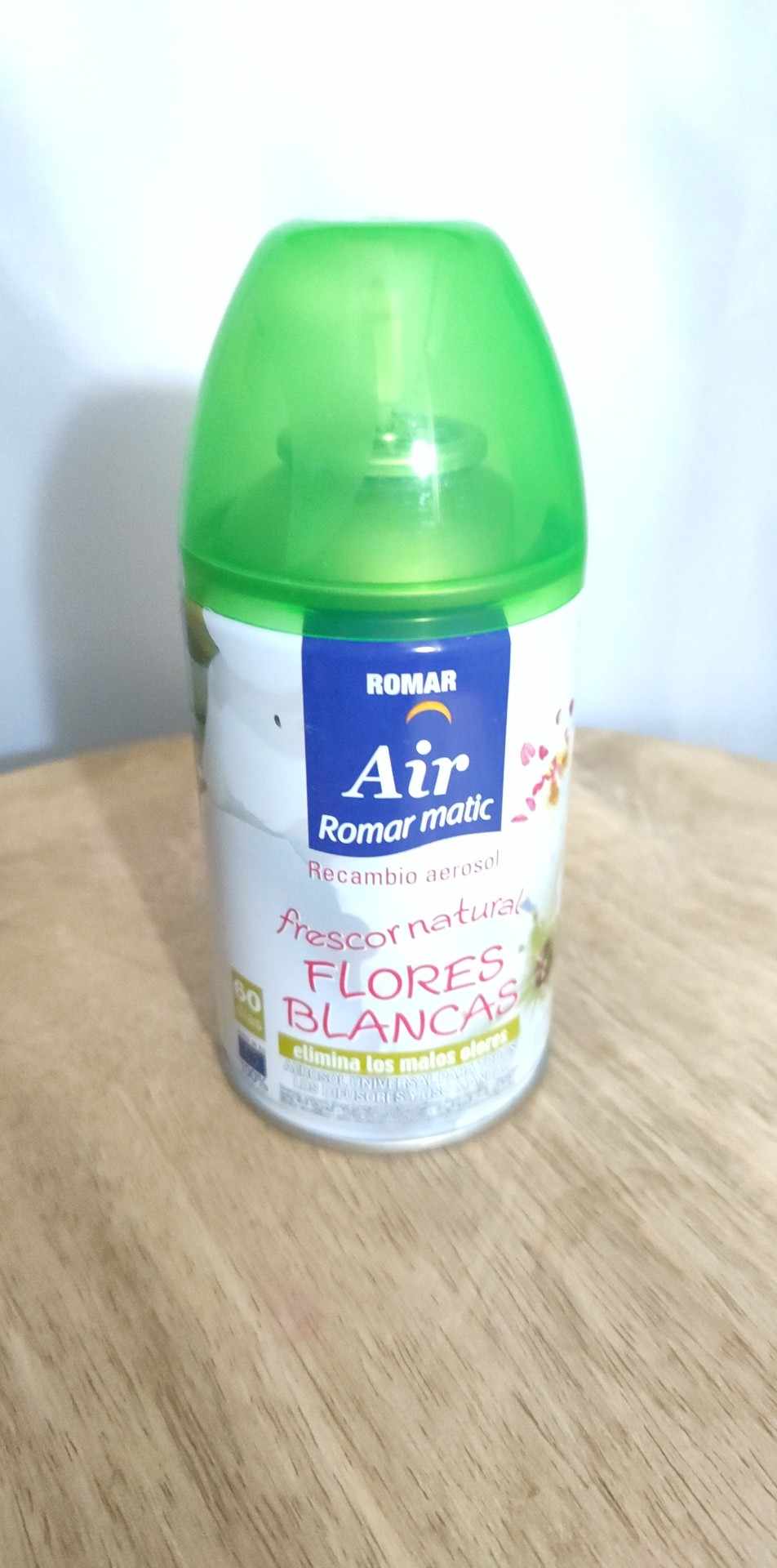 spray recharge aérosol  fleur blanche